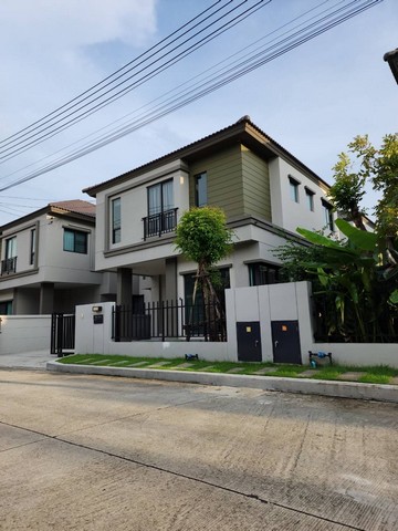 หมู่บ้านวีคอมพาวด์ ติวานนท์-รังสิต บ้านแฝด 2 ชั้น  - เนื้อที่ 38.8 ตร.ว. - พื้นที่ใช้สอย 167 ตร.ม.