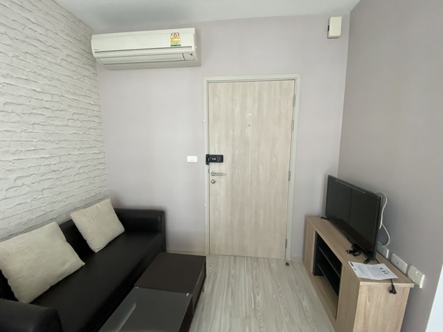 ขายคอนโด Ideo Mobi สุขุมวิท อีสท์เกต 22 ตร.ม ชั้น 18 เฟอร์ฯครบ พร้อมอยู่ ใกล้รถไฟฟ้า BTS บางนาโครงการ: ไอดีโอ โมบิ สุขุมวิท อีสท์เกต Ideo Mobi Sukhumvit Eastgateพื้นที่ 22 ตร.มคอนโดสูง30 ชั้น อยู่ชั้น 18ตึก Aห้องแบบ studioระเบียงทิศใต้ที่ตั้ง: ติดถนนสุขุมวิท แขวงบางนา เขตบางนา กทม.สถานที่สำคัญใกล้เคียง:- Bitec บางนา - The Bangkok Mall - Big C บางนา - SB Design Square บางนา - รพ.มนารมย์ : 200 ม.- รพ.สำโรงการแพทย์ - ร.ร.นานาชาติ St.Andrews - ร.ร.นานาชาต