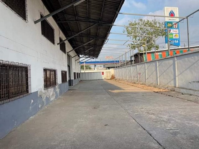 ให้เช่าโรงงาน 1,200 ตรม.มีออฟฟิศ ห้องพัก 2 ชั้น อยู่ติด ตลาดโพธิ์ชัย  เอกชัย ฝั่งขาออกกรุงเทพ