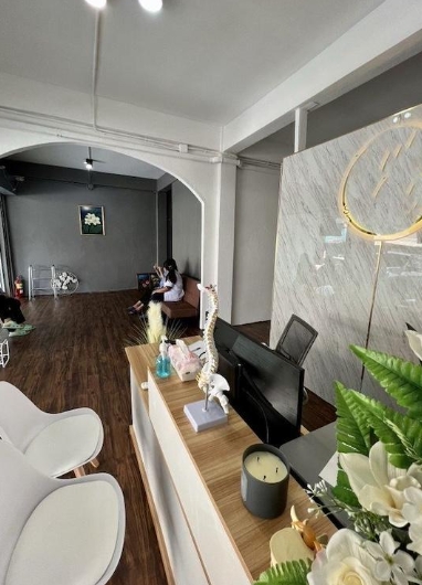 ให้เช่าอาคาร 3 ชั้น 2 คูหา ซอยวิภาวดี 33 ดอนเมือง ตรงข้ามฐานทัพอากาศ เหมาะทำธุรกิจ