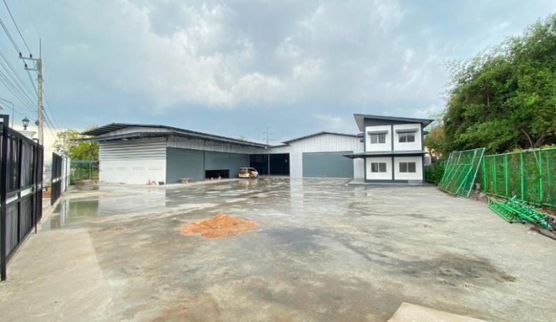 ให้เช่าโกดัง คลังสินค้า อาคารสำนักงาน 2,000 ตรม อ.ศรีราชา ถนนเลียบมอเตอร์เวย์ 7 ชลบุรี 