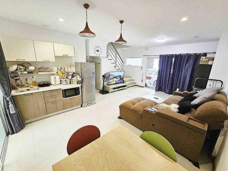 ทาวน์โฮม 2 ชั้น เดอะทรัสต์ ทาวน์ ราชพฤกษ์ - รัตนาธิเบศร์