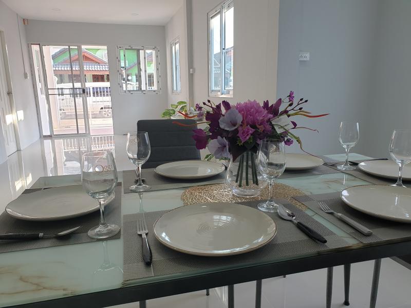 ขายบ้านในเมือง  หมู่บ้านเวียงทอง ใกล้สนามบิน LH- SW000684