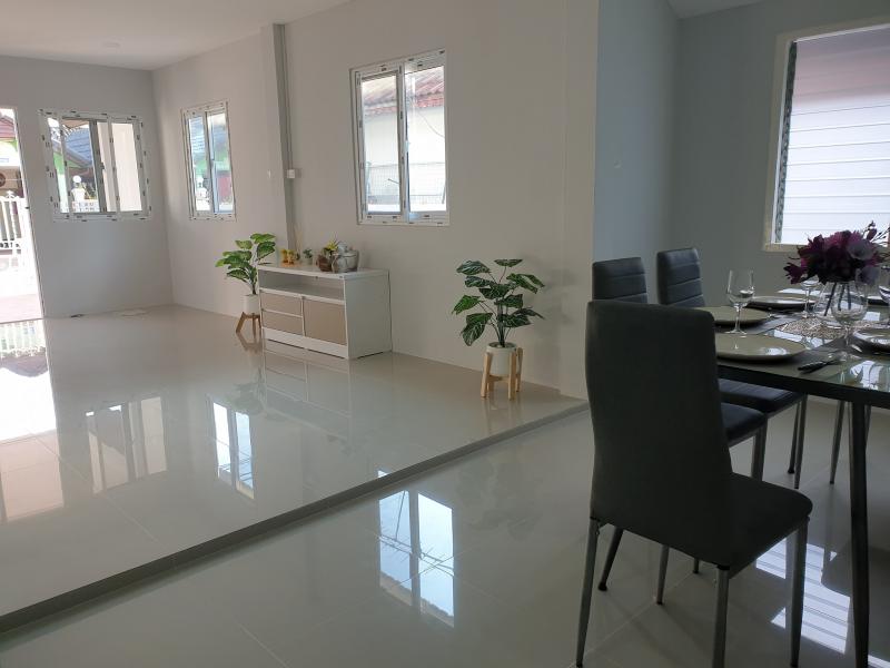 ขายบ้านในเมือง  หมู่บ้านเวียงทอง ใกล้สนามบิน LH- SW000684