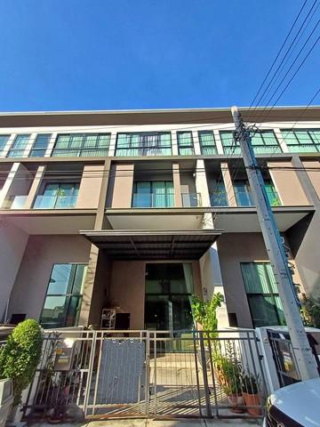 BH2599 ให้เช่าทาวโฮม หมู่บ้านกลางเมือง วิภาวดี 64 ย่านหลักสี่ใกล้เซ็นทรัล พลาซ่า รามอินทรา ตลาดวิภาวดี 64 มหาวิทยาลัยศรีปทุม contact : คุณบัว Bua Agent 0936464597, 0826914598Line : Bua093ราคาเช่า 25,000/เดือน BH2599 หมู่บ้านกลางเมือง วิภาวดี 64 เนื้อที่ 20 ตร.ว. พื้นที่ใช้สอย 189 ตรม.3 ห้องนอน 4 ห้องน้ำ แอร์ 3 ตัว มีที่จอดรถ 1 คัน สูง 3.5 ชั้น 3 นอน 3 น้ำ 1 ครัว 1 ห้องรับแขก 1 ชั้นลอย มุ้งลวด เหล็กดัด ม่าน การตกแต่ง พื้นชั้นบนปูด