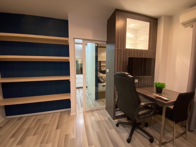 ให้เช่าคอนโดเดอะคีย์ แจ้งวัฒนะ 1 นอน 37 ตรม. วิวสระ ระเบียงทิศเหนือ ลมดี ติด BTS