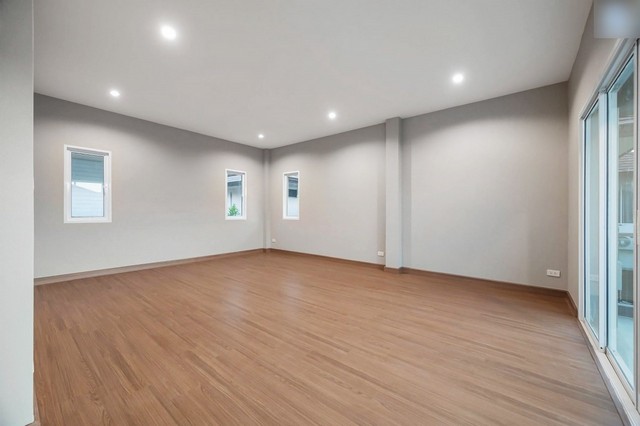 ขายบ้านเดี่ยว 2 ชั้น โครงการ เดอะเวอรีเดียนโฮม กาญจนาภิเษก ใกล้รถไฟฟ้าสายสีม่วง สถานีตลาดบางใหญ่ และ ใกล้ทางด่วน ศรีรัช