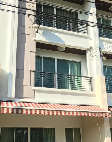  ให้เช่าและขายทาวน์โฮม3 ชั้น บ้านกลางเมือง สาทร ตากสิน 2 ใกล้รถไฟฟ้า BTSวุฒากาศ กัลปพฤกษ์ 