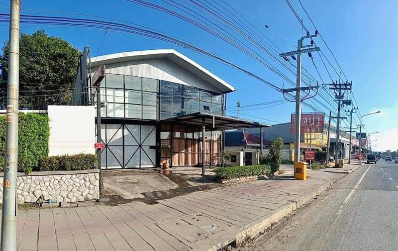 ให้เช่าพื้นที่ทำร้าน จำนวน 2 ชั้น สตูดิโอ ออฟฟิศ ย่านราชพฤกษ์ บางพลัด พระราม 5ราคาเซ้ง 850,000 บาท ทั้งอาคารและระบบ สัญญาขั้นต่ำ 3 ปี ( ปีที่ 1 ราคา 30,000 ปีที่ 2-3 ราคา 32,000 บาท ) ต่อเดือนที่ตั้ง ถนนราชพฤกษ์ ตำบลบางพลับ อำเภอปากเกร็ด จังหวัดนนทบุรีติดต่อ : คุณภัสพงณ์ 063-409-8164Line : deedaa23พื้นที่ใช้สอย 650 ตาสรางเมตรโครงเหล็ก Loft สไตล์แบบเบาๆ โครงเหล็ก แข็งแรง ก่ออิฐแดง ภายในแบ่งเป็น 2 ชั้นยื�