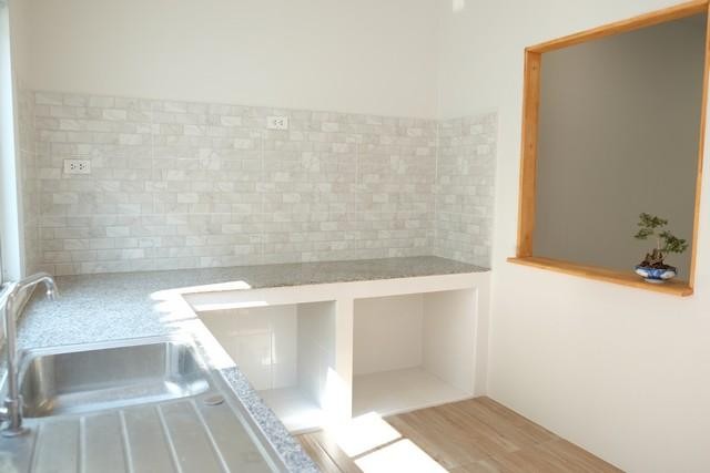 PB3711ขายทาวน์โฮม 3 ชั้น ย่าน สุขุมวิท 101-1 ซอยประวิทย์และเพื่อน บ้านรีโนเวทใหม่ทั้งหลัง ใกล้ ซีคอนสแควร์