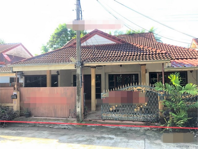 รายละเอียดเพิ่มเติมCode ID : PKK02-12353ราคาขาย          3,774,000 บาท- ขนาดพื้นที่ :   59 ตร.ว- พื้นที่ใช้สอย :    97.83 ตร.ม- จำนวนห้อง :  1 ห้องนอน 1 ห้องน้ำ- ที่จอดรถ :  1-2 คัน- บ้านเดี่ยว :      1 ชั้น- บ้านเดี่ยวหันทางทิศ : -- อายุอาคาร :   21 ปีพิกัดทรัพย์  :      https://maps.app.goo.gl/UAgpfkcZLYQjqkKf9สถานที่ใกล้เคียง- ใกล้โลตัส เอ็กซ์เพรส ตลาดดาว - ใกล้โลตัส เกาะสมุย - ใกล้โรงพยาบาลกรุงเทพ สมุย- ใกล้เซ็นทรัลสมุยสอบถามเพิ่มเติม/นัดชมโทร. 097-419