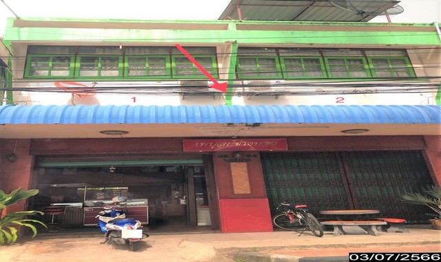   รายละเอียดเพิ่มเติม Code ID : PKK04-04182  ราคาขาย  4,764,000 บาท- ขนาดพื้นที่ :  44.40 ตร.ว. - พื้นที่ใช้สอย :  336.00 ตร.ม. - จำนวนห้อง :  3 ห้องนอน 4 ห้องน้ำ  - ที่จอดรถ :    2   คัน- บ้านหันทางทิศ : - พิกัดทรัพย์ : https://maps.app.goo.gl/nCPpdYzgVUBqD9u9A    สถานที่ใกล้เคียง- ใกล้อุบล พลาซ่า- ใกล้ภาวินีฟาร์ม - ใกล้ร้านพรเพชรสุกี้โต๊ะจีน- ใกล้สุกี้ฮ่องกงบุพเฟ่   สอบถามเพิ่มเติม/นัดชมโทร. 097-419-5982(พลอย)โทร. 096-932-4624(ออมสิน)Line : @panaya (มี@ด้านหน้า)ปรึกษาส�