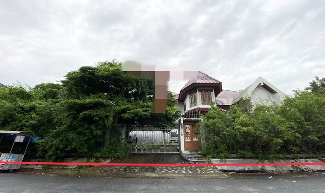 รายละเอียดเพิ่มเติมCode ID :    PKK02-08054ราคาขาย       16,915,000 บาท- ขนาดพื้นที่ :   220.20  ตร.ว (2 งาน / 20.20 ตร.ว) - พื้นที่ใช้สอย :    391.50 ตร.ม- จำนวนห้อง :    3 ห้องนอน 2 ห้องน้ำ - ที่จอดรถ :    1-2 คัน- อาคารพาณิชย์  :    2 ชั้น- อาคารพาณิชย์หันทางทิศ : -- อายุอาคาร :      19 ปีพิกัดทรัพย์   :    https://maps.app.goo.gl/zmx3s3PvvKWPLub87สถานที่ใกล้เคียง- ใกล้โลตัส โกเฟรช รัตนอุทิศ สงขลา- ใกล้โลตัส โกเฟรช ถนนราษฎร์อุทิศสงขล- ใกล้บิ๊กซี มาร์เก็ต หาดใหญ่- ใก�