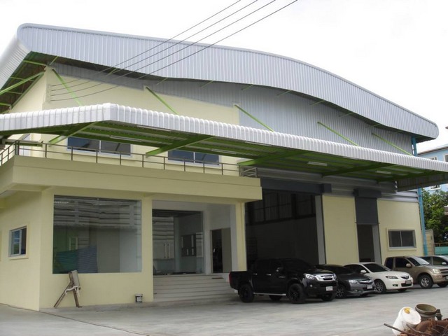 BST567 ให้เช่าโกดัง พร้อมออฟฟิศ พื้นที่ 1,000ตรม. ลาดกระบัง ประเวศ วงแหวน-อ่อนนุช ใกล้ สนามบินสุวรรณภูมิ contact : คุณบัว Bua Agent 0936464597, 0826914598Line : Bua093ราคาเช่า 200,000 บาท/เดือนให้เช่า คลังสินค้า - สำนักงาน โครงการติดถนนใหญ่ลาดกระบัง ใกล้ สนามบินสุวรรณภูมิ / เมก้าบางนา- คลังสินค้า ขนาด 800 ต.ร.ม.  พื้นรับน้ำหนักได้ 5 ตัน / ต.ร.ม. - สำนักงานขนาด  200  ตรม.  - คลังสินค้ามีความปลอดภัยสูง มี ร.ป.ภ. ดูแลทางเข้าออก