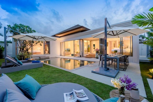 #PR026 For Rent : Bang Tao, Private Pool Villa, 3 bedrooms 3 bathrooms Private pool villa, Bang Tao location- 3 bedrooms, 3 bathrooms- Size 150 sqm.- 1 parking space Facilities- Fitness- Parking- 24-hour security system and CCTV cameras Nearby place- Laguna- Central De Porto Phuket- Bluetree Price 290,000 baht/month for 1 year contractDeposit 2 months, advance 1 month---------------------------------#PR026 สำหรับเช่า : พลูวิลล่าส่วนตัวทำเลเชิงทะเล บางเทา 3 ห้องนอน 3 ห้องนํ้าพลูวิลล่าส่วนตัว ทำเลบางเทา- 3 ห้องนอน 3 ห้องน้ำ - ขนาด 150 ตร.ม.- 1 ที่จอดรถ  สิ่งอำนวยความสะดวก- ฟิตเนส- ที่จอดรถ- ระบบรักษาความปลอดภัยตลอด 24 ชั่วโมงและกล