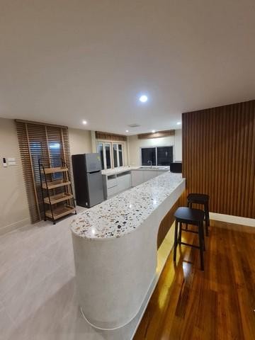 C4293 ให้เช่าบ้านเดี่ยวเนื้อที่ 375 ตรว. ซอยสุขุมวิท 44 ใกล้สถานี BTS พระโขนง กับสถานีเอกมัย เหมาะอยู่อาศัยหรือทำธุรกิจ **ไม่รับร้านอาหาร