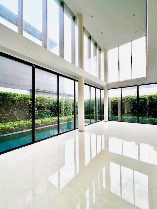 BS755 ขาย บ้านเดี่ยวหลังใหญ่ 3 ชั้น มีลิฟท์ในบ้าน อิสสระ เรสซิเดนซ์ พระราม 9  5 ห้องนอน 7 ห้องน้  ราคา 175 ล้านบาท