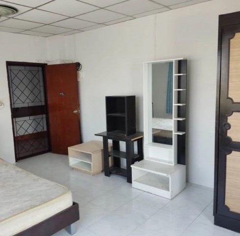 ขายคอนโดถนอมมิตร ติดสวน รามอินทรา กทม.  ห้องมุม ติดบันไดหนีไฟ มีลิฟท์