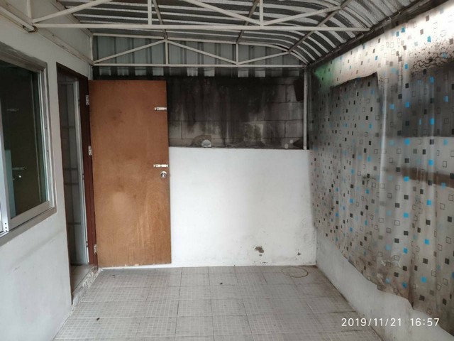 ขายอาคารพาณิชย์ 2.5 ชั้น 15.7 ตร.ว.ถนนสามัคคี ซอย 58/2 หลังธนาคาร ttb