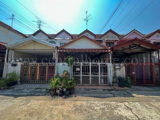 รหัสทรัพย์  : 4439ทาวน์เฮ้าส์ หมู่บ้าน กรุงทอง นวมินทร์ 111ที่ตั้ง : ซอย หมู่บ้านกรุงทองโครงการ 5 แขวงนวมินทร์ เขตบึงกุ่ม กรุงเทพมหานคร 10230รายละเอียดทรัพย์  - ทาวน์โฮม 2 ชั้น  - เนื้อที่ 18 ตร.วา- พื้นที่ใช้สอย 140 ตร.ม- 2 ห้องนอน, 2 ห้องน้ำ- 1 ครัว - 1 ห้องรับแขก- 2 ที่จอดรถสถานที่ใกล้เคียง - ใกล้เซ็นทรัลอีสวิลล์- ใกล้โลตัส- ใกล้บิ๊กซี คริสตัล- ใกล้โรงพยาบาลพญาไทนวมินทร์- ใกล้โรงพยาบลส