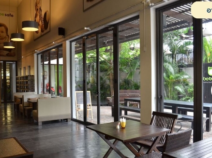 ให้เช่าอาคาร2 ชั้น 2อาคาร ถนนประดิษฐ์มนูธรรม 3 เลียบด่วนรามอินทรา  ลาดพร้าว84 พื้นที่มากกว่า 1,100 ตรม เหมาะธุรกิจ