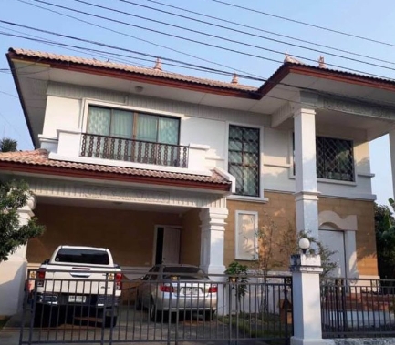 ขายบ้านเดี่ยว 2 ชั้น เพลส แอนด์ พาร์ค ประชาอุทิศ 90 ถนนสุขสวัสดิ์   มี 3 ห้องนอน 3 ห้องน้ำ