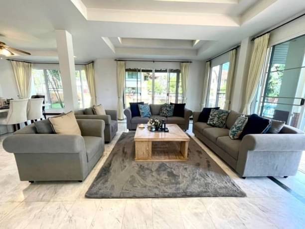 บ้านให้เช่า 55,000 บาท/เดือน 156 ตรว. 3 นอน 4 น้ำ ล้านนาธารา หางดง หนองควาย บ้านเดี่ยวหลังใหญ่ 2 ชั้น พร้อมเฟอร์นิเจอร์บางส่วน