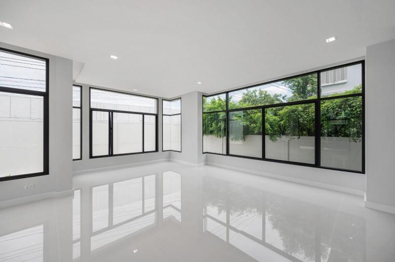 ขายบ้านเดี่ยว 2 ชั้น โครงการ เดอะ แกรนด์ ปิ่นเกล้า ใกล้ รถไฟฟ้า BTS สายสีแดง บางซื่อ ตลิ่งชัน สถานีศาลาธรรมสพน์