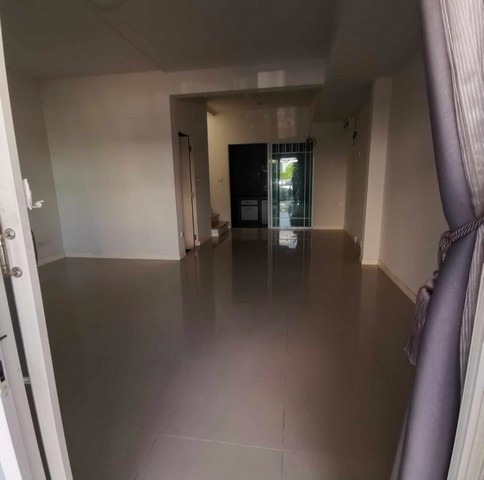 ขายทาวน์เฮ้าส์ Villaggio รังสิต-คลอง 3  ต.ลาดสวาย อ.ลำลูกกา จ.ปทุมธานี PSC00740