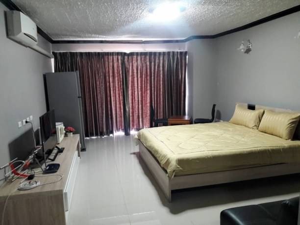 ให้เช่า 11,000 บาท/เดือน ขายเพียง 1.89 ล้าน 38 ตรม. #นครพิงค์ คอนโด #เจ็ดยอด #วิวดอย #คอนโดทำเลดี #ใกล้มช. #เฟอร์นิเจอร์ครบ #พร้อมเข้าอยู่​พื้นที่ใช้สอย 38 ตรม.ชั้น 81 ห้องนอน 1 ห้องน้ำโซนครัวระเบียงเดินทางสะดวกสบายทำเล ใกล้ห้างสรรพสินค้า และย่าน นิมมานฯ เข้าออกได้หลายทาง เช่น ถ.คันคลองชลประทาน ถ.โชตนา2 นาที จาก ศูนย์ประชุมและแสดงสินค้านานาชาติเชียงใหม่5 นาที จาก ห้างเมญ่า5 น