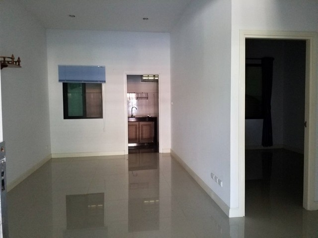 ขา ทาวน์เฮ้าส์ มายพราวด์ พนัสนิคม  ต.นามะตูม อ.พนัสนิคม จ.ชลบุรี  PSC00762