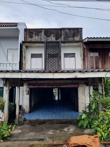 รายละเอียดเพิ่มเติม Code ID :  PSC00755  ราคาขาย  2,845,800  บาท- ขนาดพื้นที่ :  417.00 ตร.ว. - พื้นที่ใช้สอย : 161.00 ตร.ม. - ที่จอดรถ :   1  คัน พิกัดทรัพย์ :  https://maps.app.goo.gl/3gELG7RXQw6dRuyb6    สถานที่ใกล้เคียง- ใกล้  วัดแม่เจ้าอยู่หัว- ใกล้  วัดเขาแก้ววิเชียร- ใกล้  วัดหนองหินหลัก- ใกล้   โรงเรียนบ้านน้ำบ่อสอบถามเพิ่มเติม/นัดชมโทร. 097-419-5982(พลอย)โทร. 096-932-4624(ออมสิน)Line : @panaya (มี@ด้านหน้า)ปรึกษาสินเชื่อฟรี One Stop Service ดูแลตั้งแต่ต้นจนจบบร�