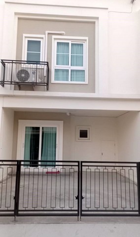 ขายทาวน์เฮ้าส์ สตอรี่ส์ บางนา-สุวรรณภูมิ   อ.บางพลี จ.สมุทรปราการ PSC00749