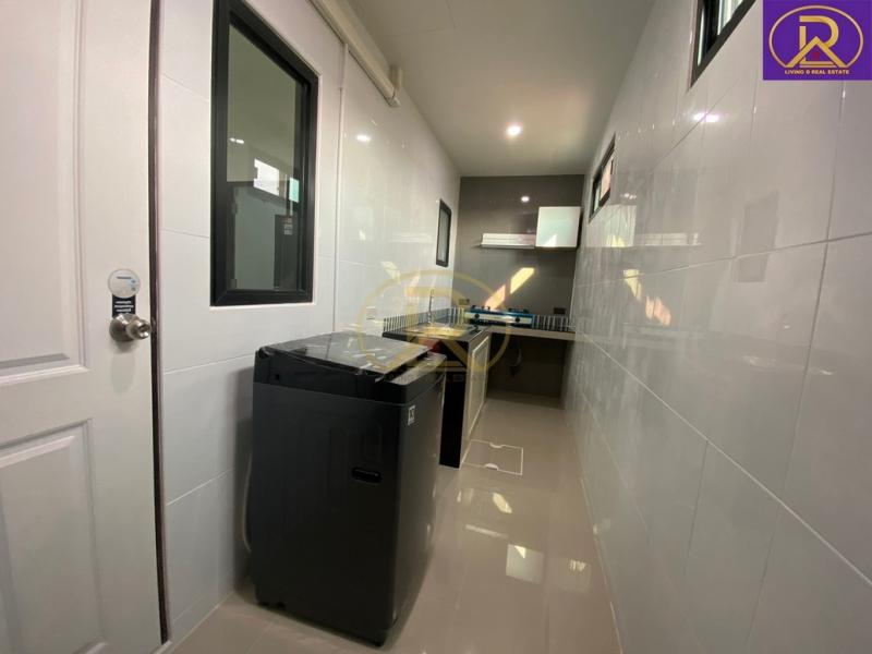 ให้เช่าหมู่บ้านอรินสิริ คันทรี ฮิลล์ ทาวน์โฮม 2ชั้น ฟังก์ชั่นบ้านเดี่ยว เฟอร์ครบ พร้อมอยู่  ถนนเลี่ยงเมืองหนองมน บางแสน จ.ชลบุรี