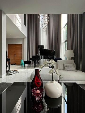 ให้เช่าบ้านเดี่ยว 3 ชั้น สุขุมวิท 101 โครงการ เดอะ เจนทรี สุขุมวิท101 พื้นที่ใช้สอย 465 ตร.ม. 4 ห้องนอน 4 ห้องน้ำ  ตกแต่งสวยพร้อมอยู่