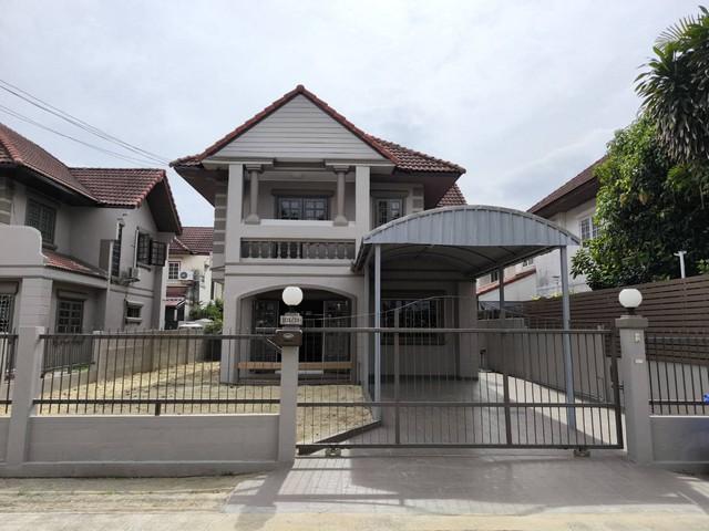 ให้เช่าบ้านเดี่ยว 2 ชั้น หมู่บ้านมณียา ซอยท่าอิฐ มีเฟอร์นิเจอร์ ใกล้รถไฟฟ้าสายสีม่วง