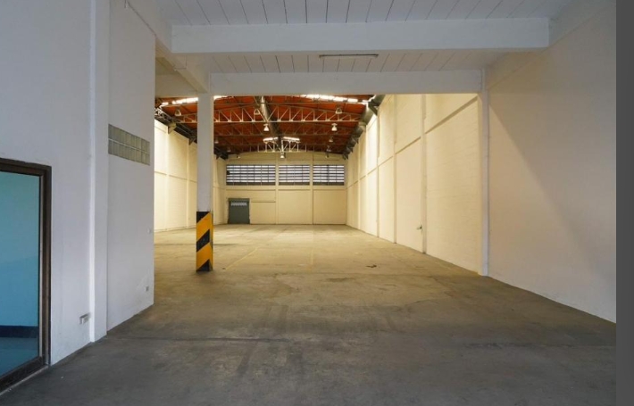 ให้เช่าโกดัง 1000-4000  ตรม ในเอ็มไทยซิตี้พาร์ค บางเสาธง สมุทรปราการ พื้นที่สีม่วง