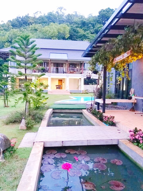 เขาใหญ่ ให้เช่าพูลวิลล่า 1-2หลัง 2 ชั้น  400ตรว. 1ไร่ 300ตรม. ธนะรัชต์ บรรยากาศดี 3-5 นอน 3-5น้ำ 2จอดรถ 5แอร์ กางเต็นท์ดูดาว เขาใหญ่