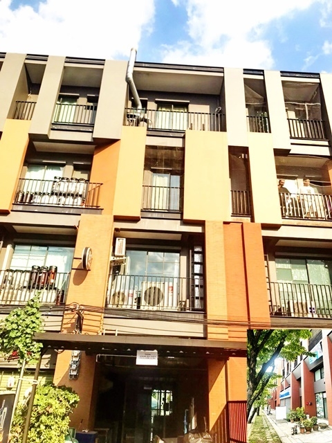 ให้เช่าอาคารพานิชย์ Build-in ตลาดหนองแขม ติดถนนใหญ่ เพชรเกษม 4 ชั้น 22ตรว. 182ตรม. สวยงาม สไตล์ Loft New York 4นอน 4แอร์ 