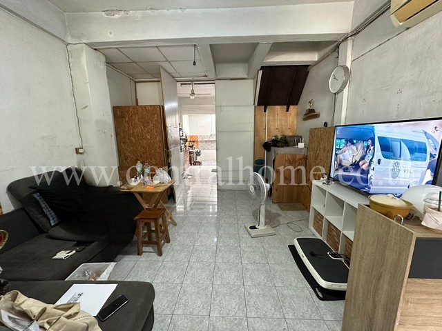 ทาวน์เฮ้าส์ ติดถนนเทพรักษ์ ปากซอย 36 สามารถค้าขายได้ ใกล้ BTS สถานีสายหยุด