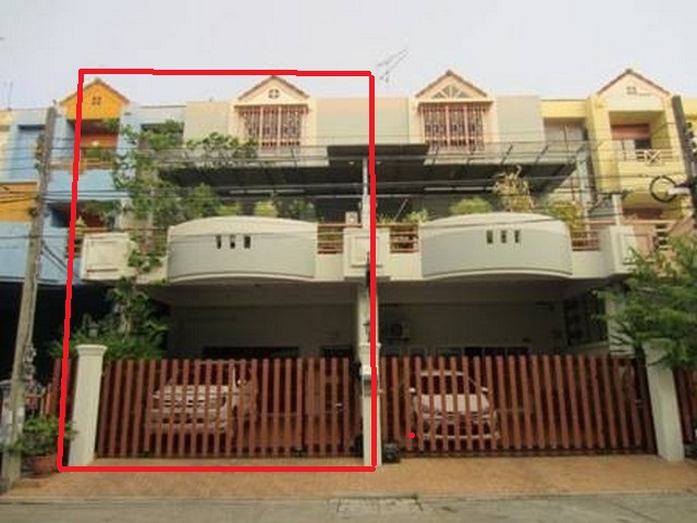 ขายทาวน์โฮม 3 ชั้น 4 ห้องนอน หมู่บ้านทาวน์อินทาวน์ ถนนศรีวรา ใกล้เลียบด่วน ใกล้บดินทร์เดชา