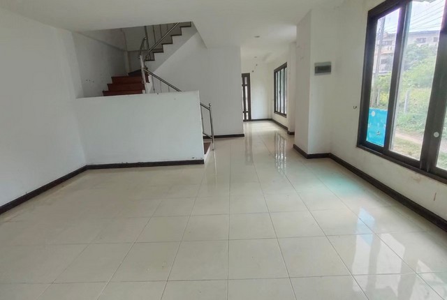 ขายทาวน์เฮ้าส์   อำเภอเกาะสมุย สุราษฎร์ธานี (PKK03-04727)