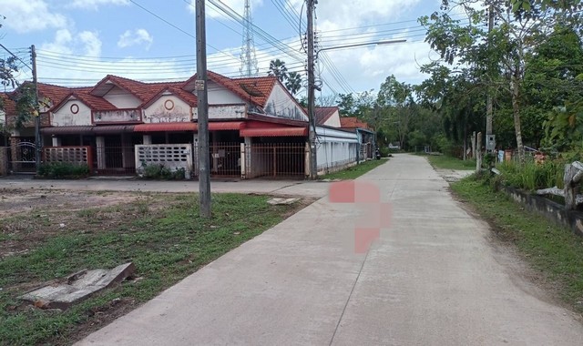 ขายทาวน์เฮ้าส์  หมู่บ้านวิชุดาวิลล่า   สุราษฎร์ธานี (PKK03-05396)