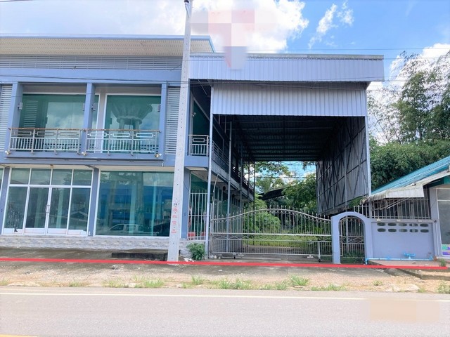 รายละเอียดเพิ่มเติมCode ID :  PKK02-13582ราคาขาย      15,010,000 บาท- ขนาดพื้นที่ :    518.90 ตร.ว (1 ไร่ / 1 งาน / 18.90 ตร.ว)- พื้นที่ใช้สอย : - ตร.ม- จำนวนห้อง :  - ห้องนอน - ห้องน้ำ- ที่จอดรถ :   1-2 คัน- บ้านเดี่ยว :     1 ชั้น- บ้านเดี่ยวหันทางทิศ : -- อายุอาคาร :    28 ปีพิกัดทรัพย์  :   https://maps.app.goo.gl/LKKQ7N7CLPdky7xj8สถานที่ใกล้เคียง- ใกล้ตลาดนัดนายก- ใกล้โลตัส ชัยบุรี - ใกล้โรงพยาบาลส่งเสริมสุขภาพตำบลสองแพรก- ใกล้โรงเรียนวัดสมัยสุวรรณสอบ