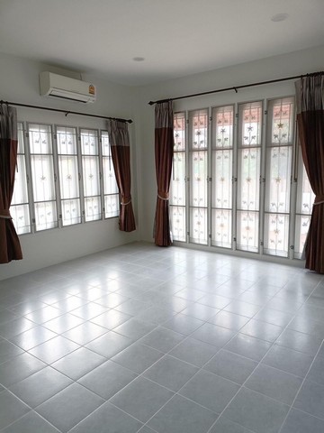 ขายบ้านเดี่ยว ใกล้วัดโขดหิน ระยอง ตกแต่งครบ พื้นที่กว้าง พร้อมโอน