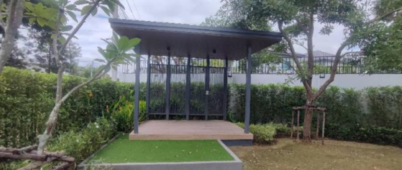 ขายบ้านเดี่ยว มัณฑนา สันทราย เชียงใหม่ ถนนเชียงใหม่-ดอยสะเก็ด เนื้อที่ 119 ตรว มี 4 ห้องนอน 5 ห้องน้ำ