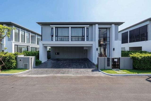 ขายบ้านเดี่ยวสุดหรู โครงการเบลกราเวีย เอ็กซ์คลูซีฟ พูลวิลล่า บางนา-พระราม 9 เฟอร์นิเจอร์พร้อมอยู่