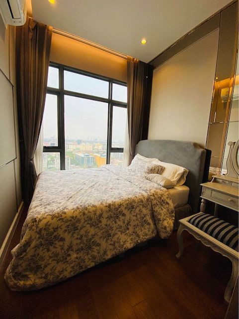 Mayfair Place Sukhumvit 50, spacious, safe, clean, 17th floor, BTS On Nut.***Service for selling/renting houses, condos and giving advice. If interested, contact at any time***Interested in additional details or pictures or making an appointment to see the room?Contact Ekachai (Aui)T. 089-799-5598Line ID: @auiauiaui001 (add @ in front)-------------------------------------------------- ------------Room type: 2 bedrooms, 1 bathroomSize 45 sq m., 17th floor, Building BNew, clean room, beautifully decorated, ready to move in.details-------------------------------------------------- ------------Rental price: 22,000 baht per month-------------------------------------------------- ------------* furniture- wardrobe- Built-in kitchen- Bed with mattress- Sofa-------------------------------------------------- ------------*Nearby important places (Based on information from Google Map)- Green Line, On Nut Station: 700 m.- Gateway Ekkamai : 2.8 km.- EmQuartier : 4.9 km.- Emporium : 4.9 km.- Sukhumvi