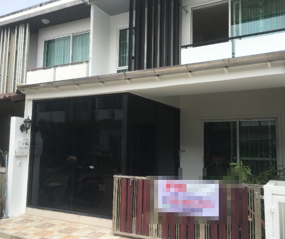 ให้เช่าทาวน์โฮม หมู่บ้าน พฤกษา พรีเว่ เลียบด่วน เอกมัย รามอินทรา พระราม9