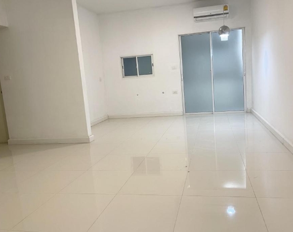 ขายทาวน์โฮม หมู่บ้านเบล็สวิลล์ ซอยรามอินทรา 117 มี 3 ห้องนอน 2 ห้องน้ำ ใกล้แฟชั่นไอส์แลนด์